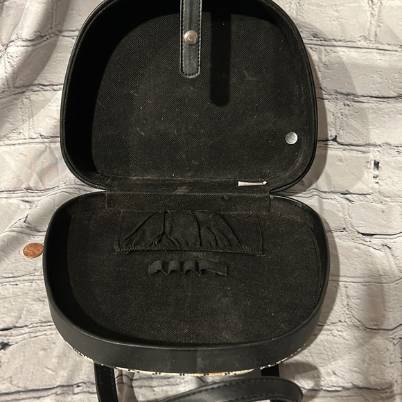 🎯Hard side makeup case - Picture 3 of 3